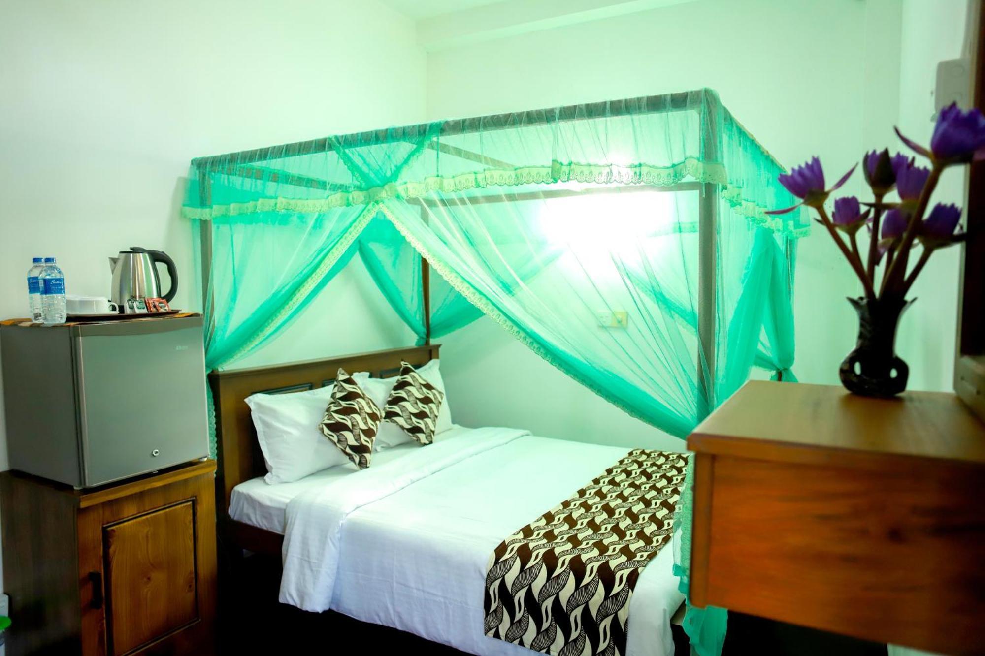 Guest house Village Star Rest-mirissa