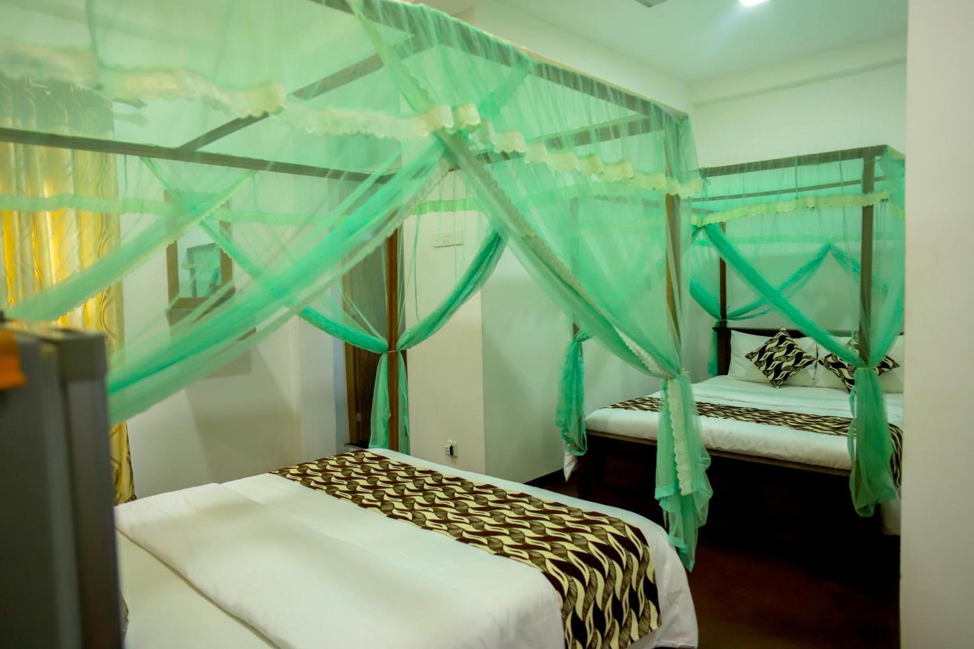 Pensión Village Star Rest-mirissa 3*
